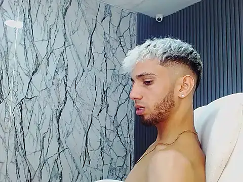 Snapshot of gregori_latin19 chatting on October 2025 05:30:01 AM gregori latin19 online show from October 2025 05:30:01 AM