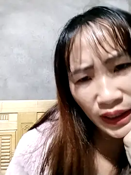 emini-xx online show from November 2025 03:01:02 PM