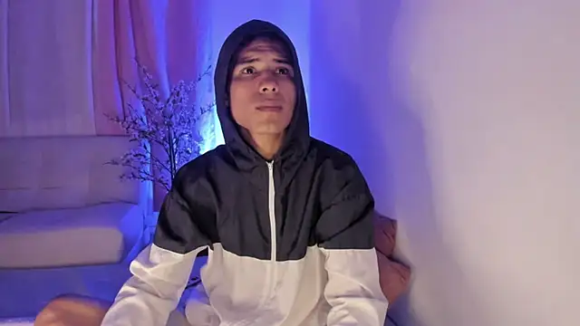 damian fort1 online show from November 2025 05:17:02 AM