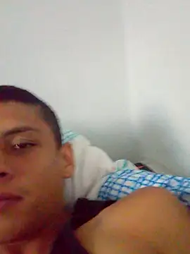 Snapshot of Yordiparra chatting on June 2026 02:51:01 AM Yordiparra online show from June 2026 02:51:01 AM