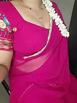 Snapshot of shreyareddy99 chatting on May 2026 06:25:01 PM shreyareddy99 online show from May 2026 06:25:01 PM