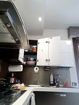 Piediniecollant online show from February 2026 11:05:02 AM