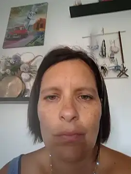 Piediniecollant online show from July 2026 07:58:02 AM