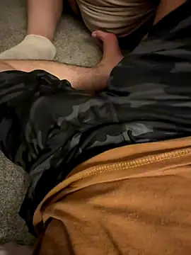 Snapshot of Cubanno chatting on November 2025 05:09:02 AM Cubanno online show from November 2025 05:09:02 AM