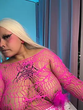 pinkbaddie777 online show from March 2026 02:38:01 AM