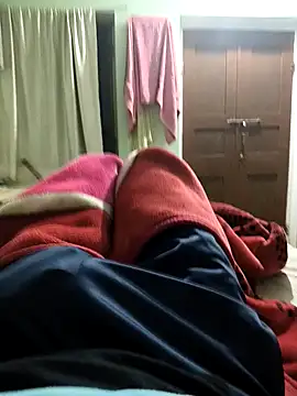 amitkumar9897 online show from November 2025 06:45:02 PM