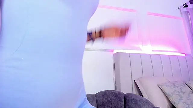 ada belucci online show from February 2026 07:40:01 PM