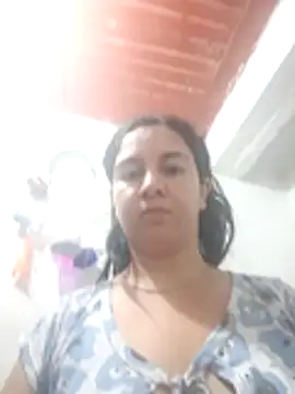 Snapshot of Camila-Valverde chatting on February 2026 02:33:01 PM Camila-Valverde online show from February 2026 02:33:01 PM