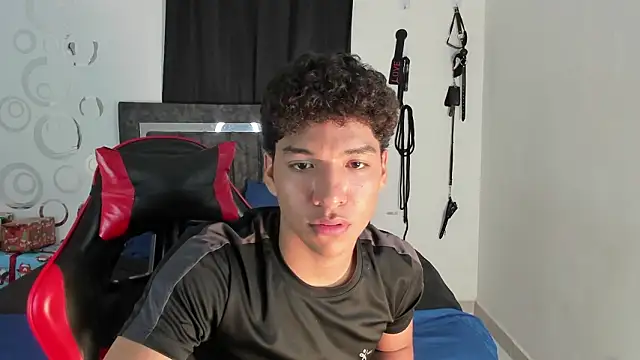 Maximiliano Khalil online show from January 2026 08:35:01 PM