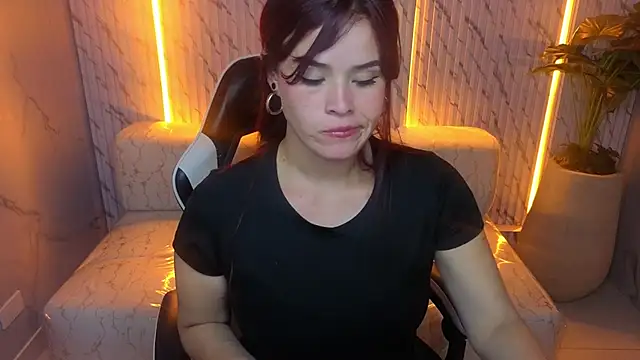 Snapshot of Alana_Tx_ chatting on November 2025 03:16:02 AM Alana Tx online show from November 2025 03:16:02 AM