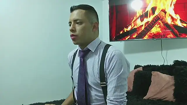 Snapshot of Mike_Fetiche chatting on November 2025 03:16:02 AM Mike Fetiche online show from November 2025 03:16:02 AM