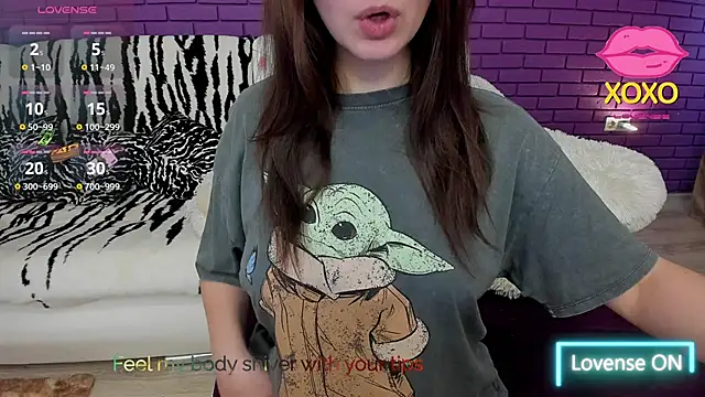 GlowMimi online show from April 2026 01:15:02 PM