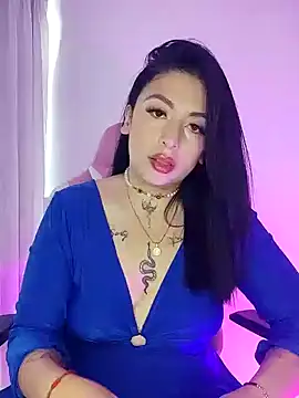 Snapshot of IsoldeX chatting on November 2025 02:16:02 PM IsoldeX online show from November 2025 02:16:02 PM