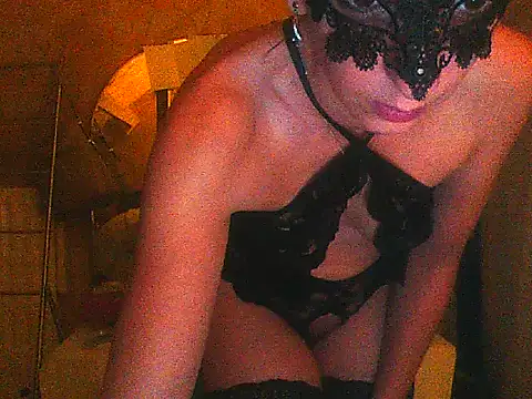 Anaiscpl2405 online show from November 2025 08:41:01 PM