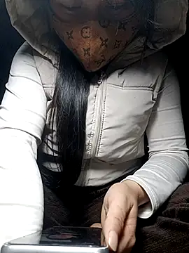 yoyo-mi online show from February 2026 02:21:02 AM