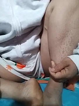 -Hazel-123 online show from January 2026 12:04:02 AM