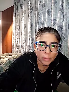 solmorochia online show from April 2026 12:52:01 AM