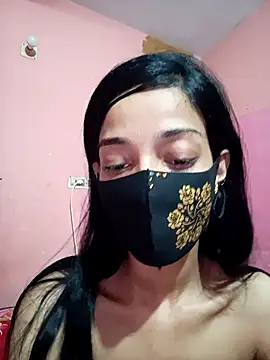 Green LaDY66 online show from April 2026 03:58:02 PM