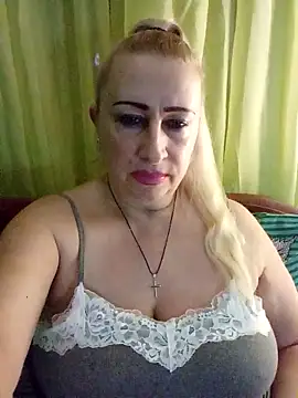 Esenia505 online show from January 2026 07:51:02 PM