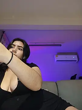 Sara-215 online show from April 2026 04:23:02 AM