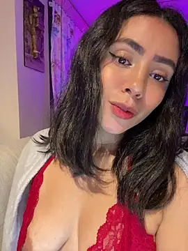 Sara-215 online show from May 2026 04:31:01 AM