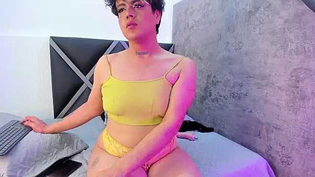 Yordan Curvyhot online show from October 2025 09:10:01 AM