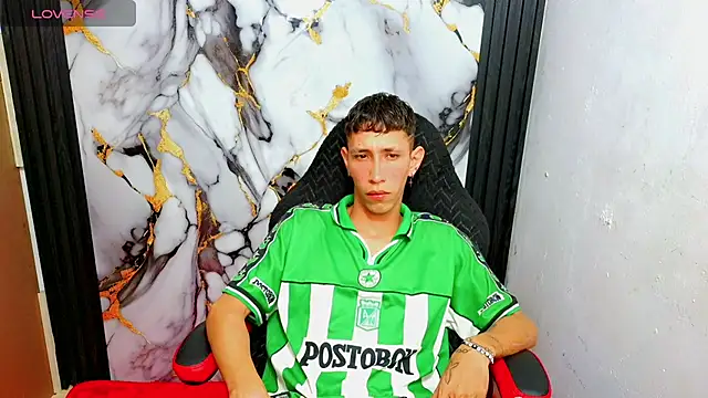 The latin boy online show from January 2026 02:38:01 AM