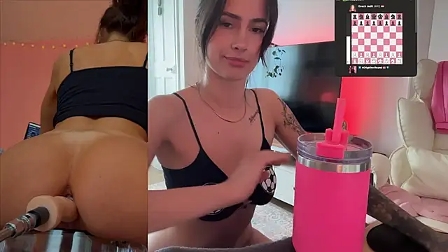 SpicyLunaaa online show from July 2026 12:51:01 PM