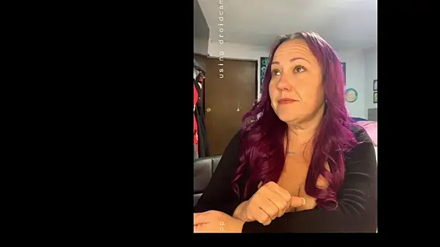 Snapshot of kristallic chatting on February 2026 05:38:02 PM kristallic online show from February 2026 05:38:02 PM