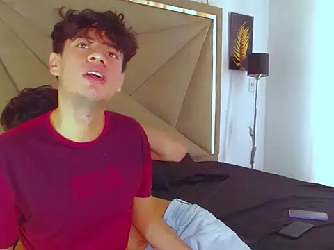 Snapshot of Austin_Noe chatting on November 2025 07:38:01 PM Austin Noe online show from November 2025 07:38:01 PM