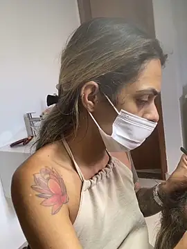 Snapshot of sabrinaneves chatting on February 2026 05:32:01 PM sabrinaneves online show from February 2026 05:32:01 PM