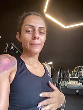 Snapshot of sabrinaneves chatting on February 2026 04:03:02 PM sabrinaneves online show from February 2026 04:03:02 PM