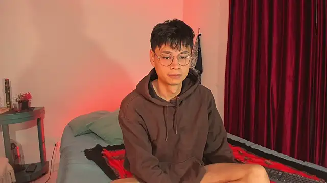 Snapshot of estmonnn chatting on November 2025 02:35:01 AM estmonnn online show from November 2025 02:35:01 AM