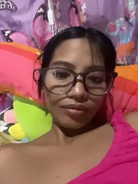 Snapshot of hottiebabe23 chatting on November 2025 04:47:01 AM hottiebabe23 online show from November 2025 04:47:01 AM