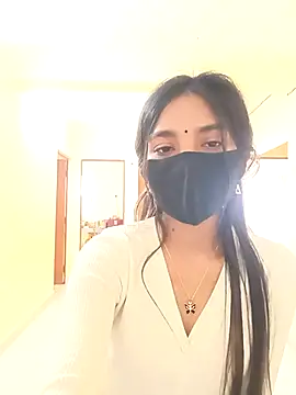 Sanaya Queen19 online show from November 2025 08:56:01 AM