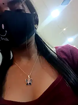 Sanaya Queen19 online show from November 2025 02:12:02 PM