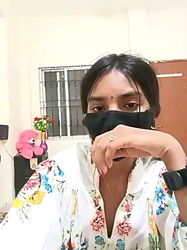 Sanaya Queen19 online show from November 2025 05:13:02 PM