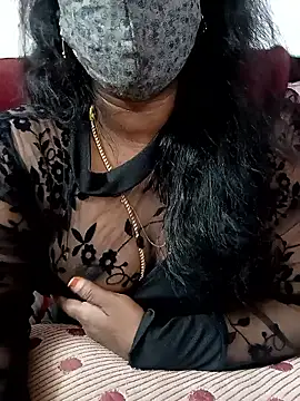 Snapshot of blackqueen143 chatting on November 2025 07:35:02 PM blackqueen143 online show from November 2025 07:35:02 PM