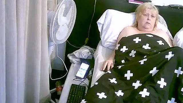 Sylviastar46 online show from November 2025 08:42:01 PM