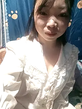 julybe online show from November 2025 01:00:01 PM