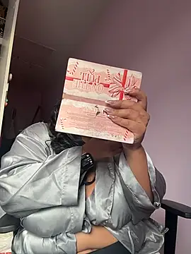 Snapshot of kennedylorel chatting on October 2025 08:15:02 AM kennedylorel online show from October 2025 08:15:02 AM