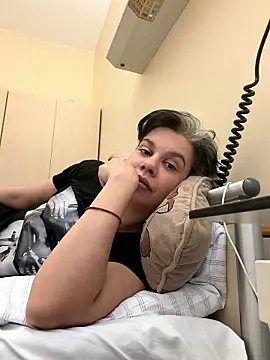 Carolineisback online show from February 2026 08:02:01 AM