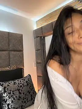 Snapshot of BrigitteVons chatting on March 2026 03:53:02 AM BrigitteVons online show from March 2026 03:53:02 AM