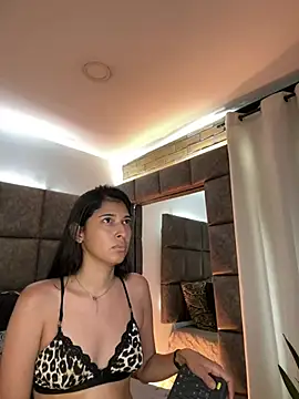 Snapshot of BrigitteVons chatting on April 2026 04:21:02 AM BrigitteVons online show from April 2026 04:21:02 AM