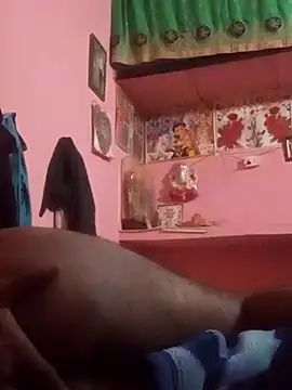 Snapshot of hdtvuy chatting on October 2025 06:58:01 AM hdtvuy online show from October 2025 06:58:01 AM