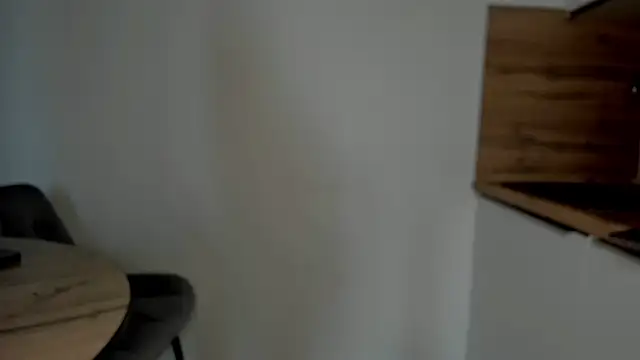 Snapshot of Elle_Milfa chatting on June 2026 10:54:02 AM Elle Milfa online show from June 2026 10:54:02 AM
