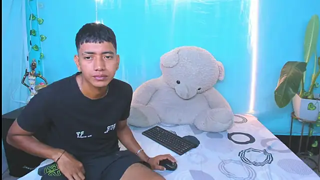 darwinandbrayann online show from July 2026 02:43:01 PM