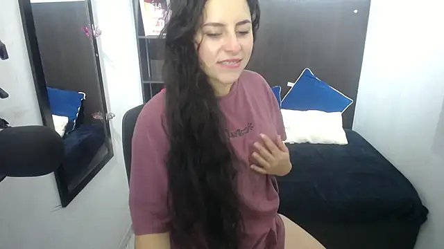 Snapshot of adara_sky chatting on October 2025 07:15:01 PM adara sky online show from October 2025 07:15:01 PM