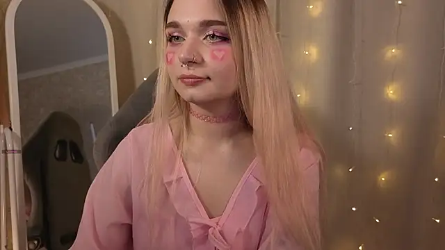 Snapshot of lani1funny chatting on February 2026 12:24:01 PM lani1funny online show from February 2026 12:24:01 PM