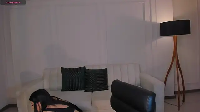 BellaConnorX online show from November 2025 03:38:01 AM